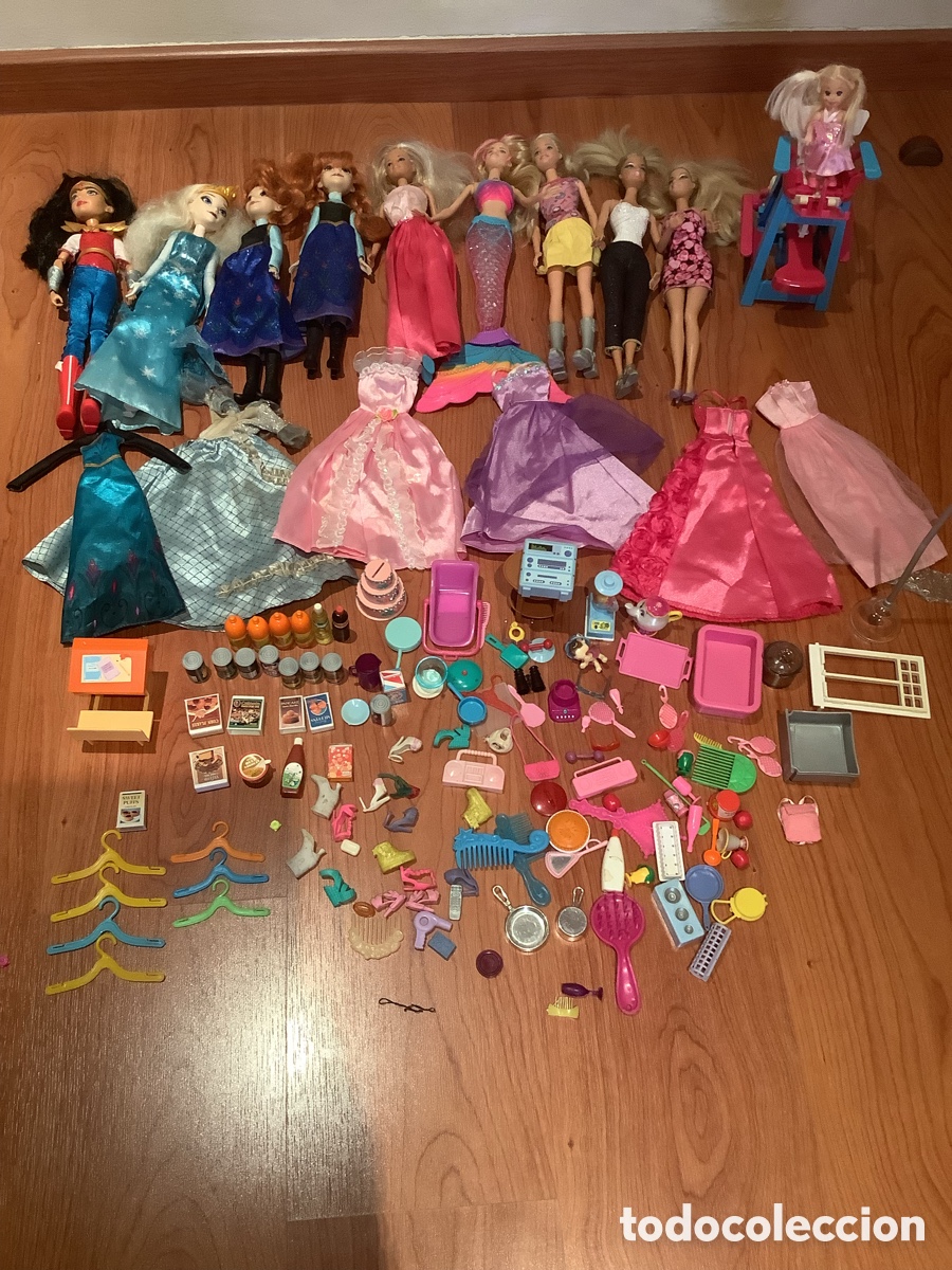 Barbie y Ken: Lote de Mu&ntilde;ecas Barbie Disney y Accesorios