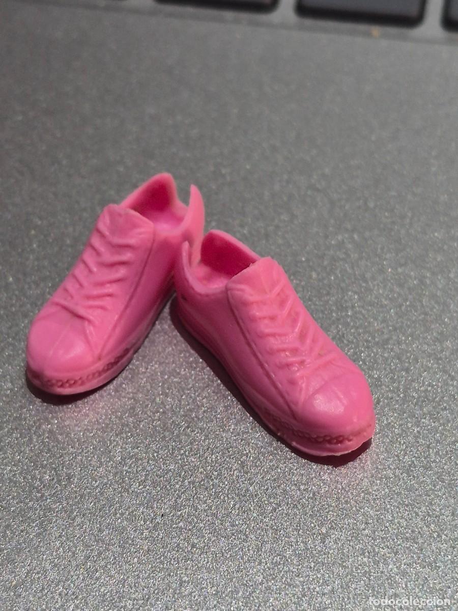 Barbie y Ken: Zapatos barbie fashionista pie plano