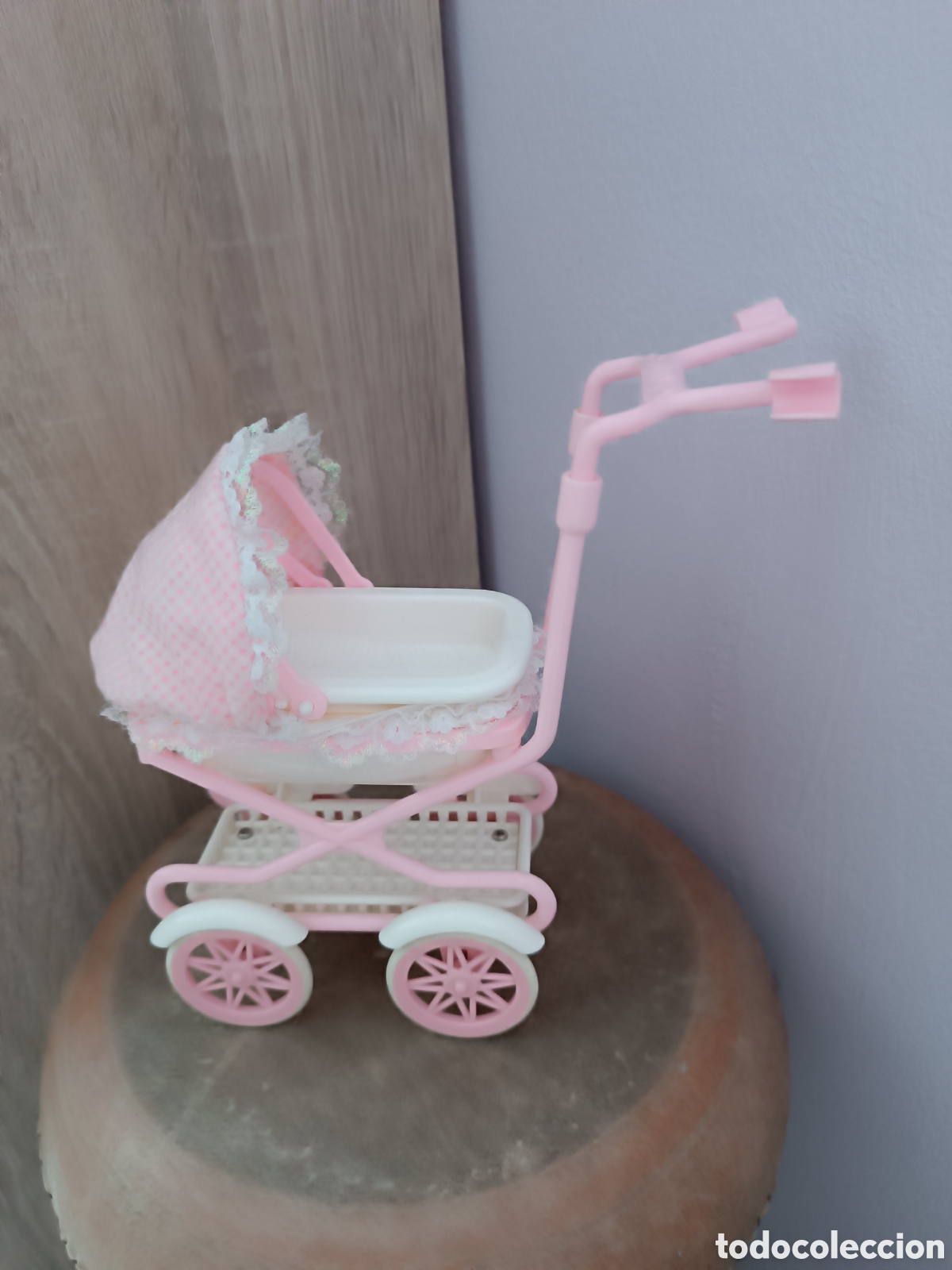Barbie y Ken: Carrito Barbie rosa y blanco