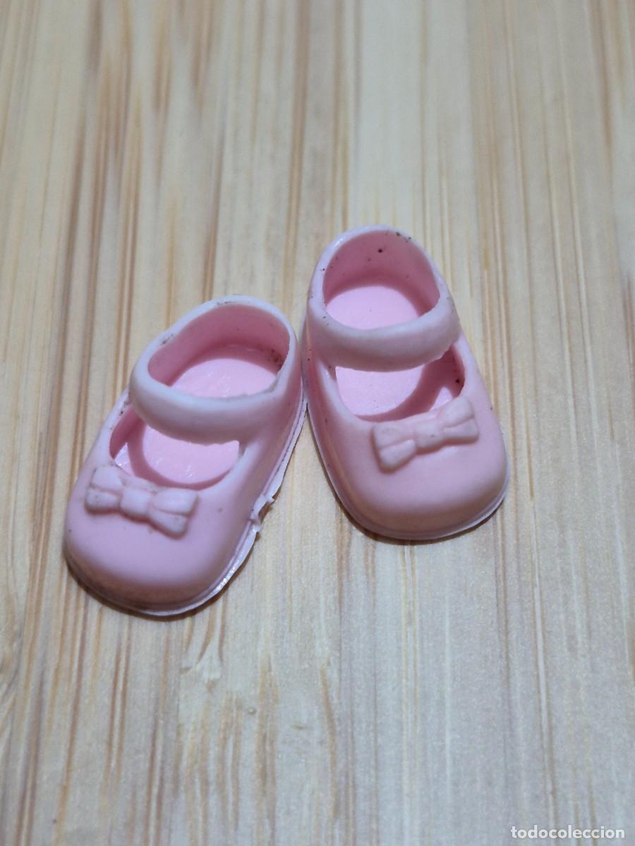 Barbie y Ken: Zapatos shelly kelly hermanita barbie