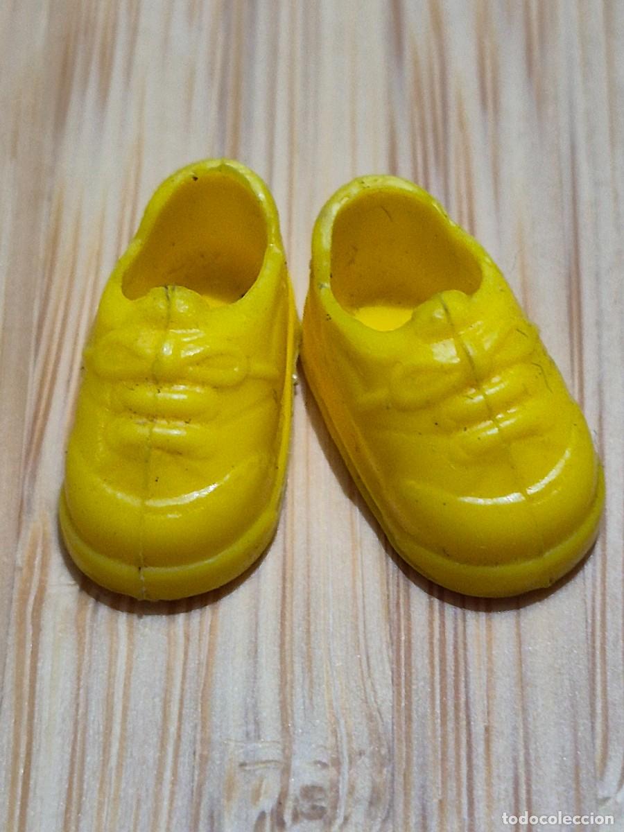 Barbie y Ken: Zapatos shelly kelly hermanita barbie