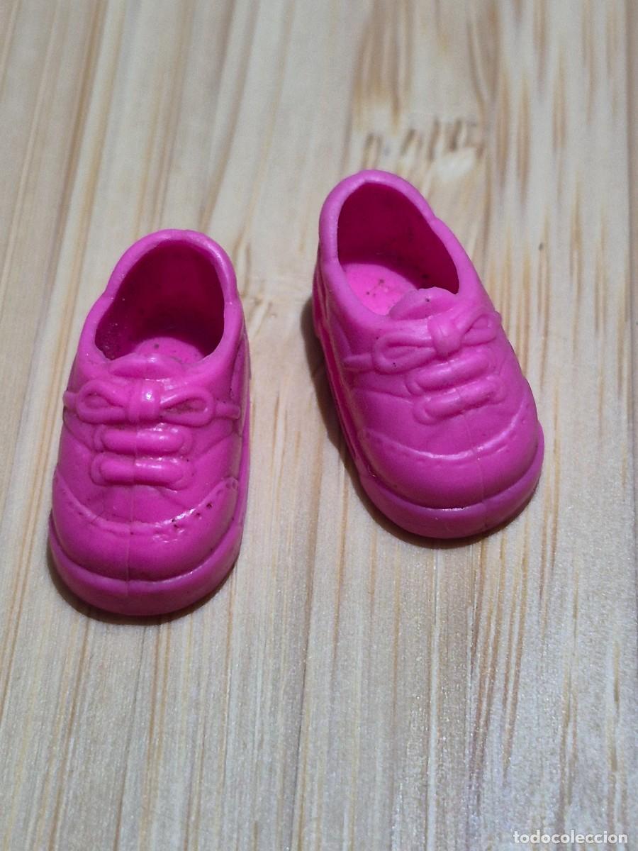 Barbie y Ken: Zapatos shelly kelly hermanita barbie