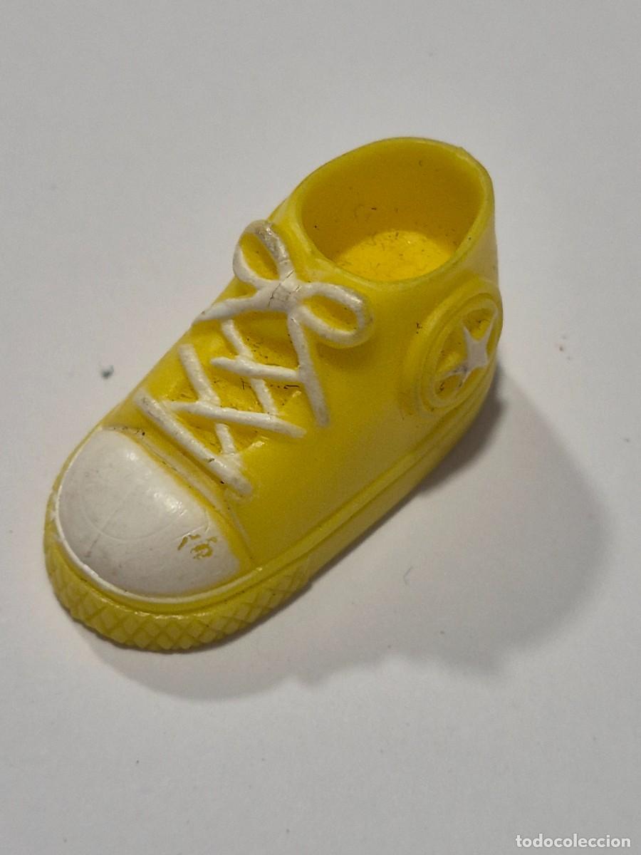 Barbie und Ken: Zapatos, zapatillas barbie, desparejo, sin pareja dolo uno