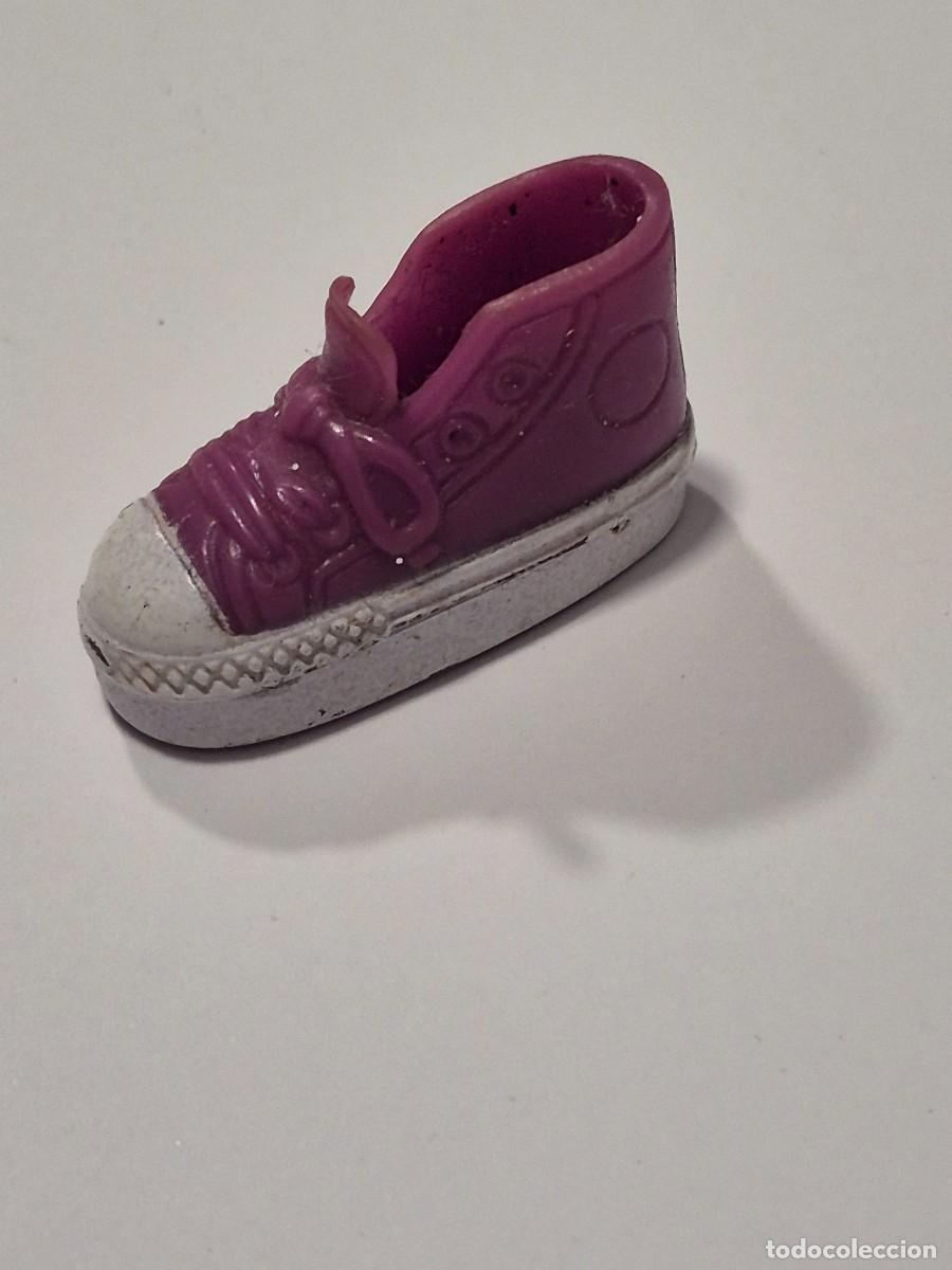 Barbie und Ken: Zapatos, zapatillas barbie, desparejo, sin pareja dolo uno