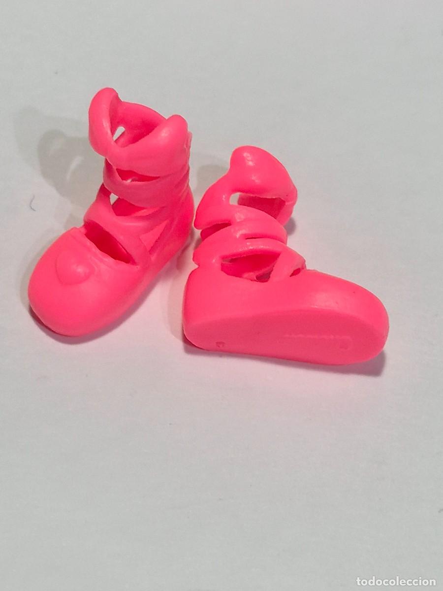 Barbie y Ken: Zapatos chelsie hermanita barbie