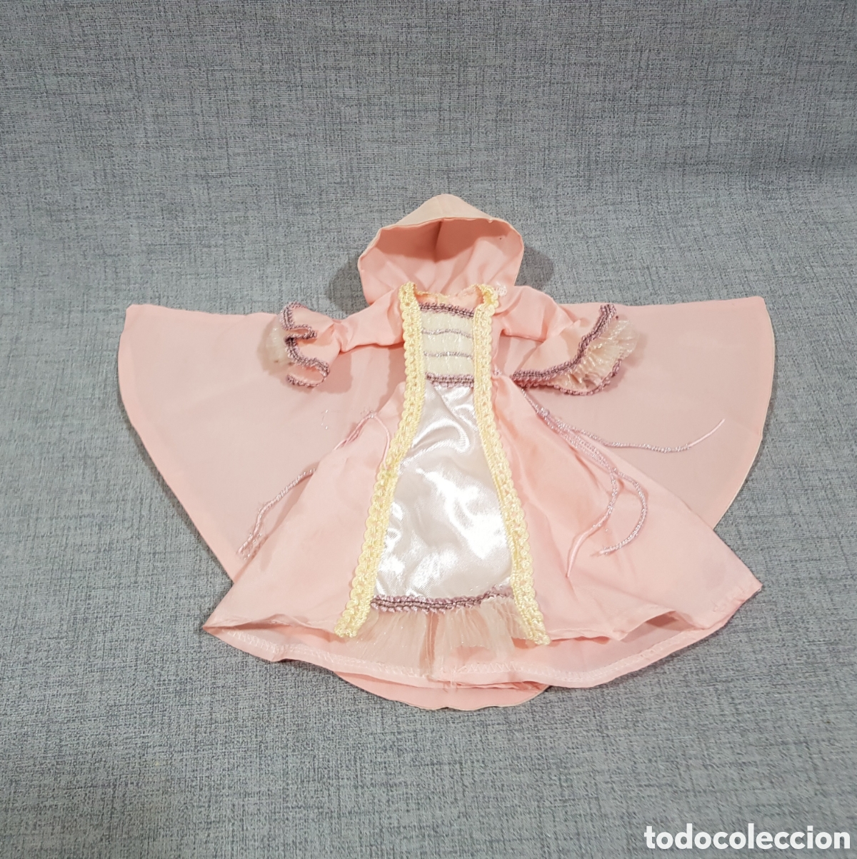 Barbie y Ken: BARBIE ITALIA. VESTIDO DEL COLECCIONABLE DE RBA -DESCUBRE EL MUNDO CON BARBIE- A&Ntilde;OS 2000