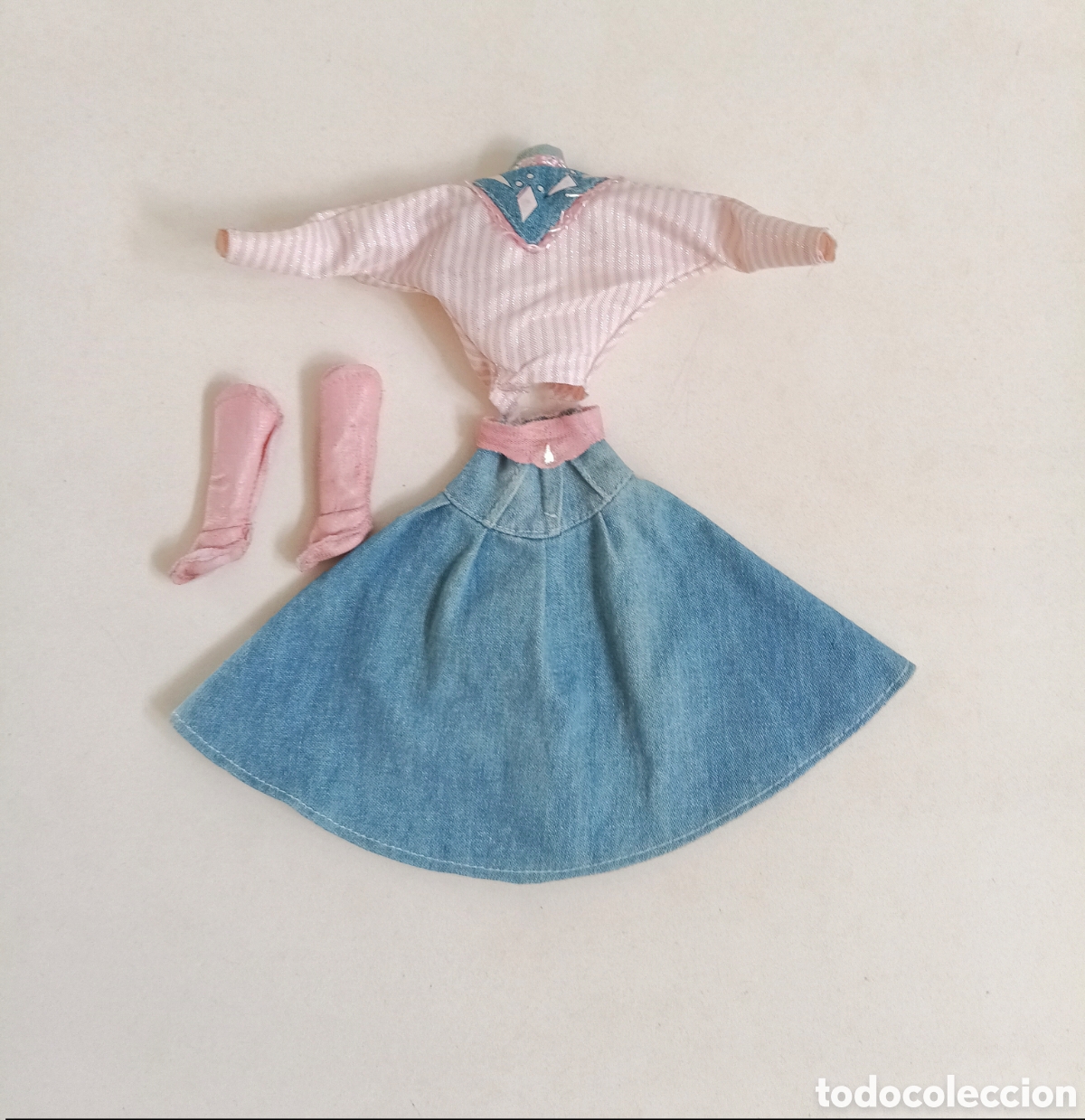 Barbie y Ken: Barbie Moda Jeans modelo Texas Spain #4333 camisa rosa y blanca falda vaquera botas a&ntilde;os 80 congost