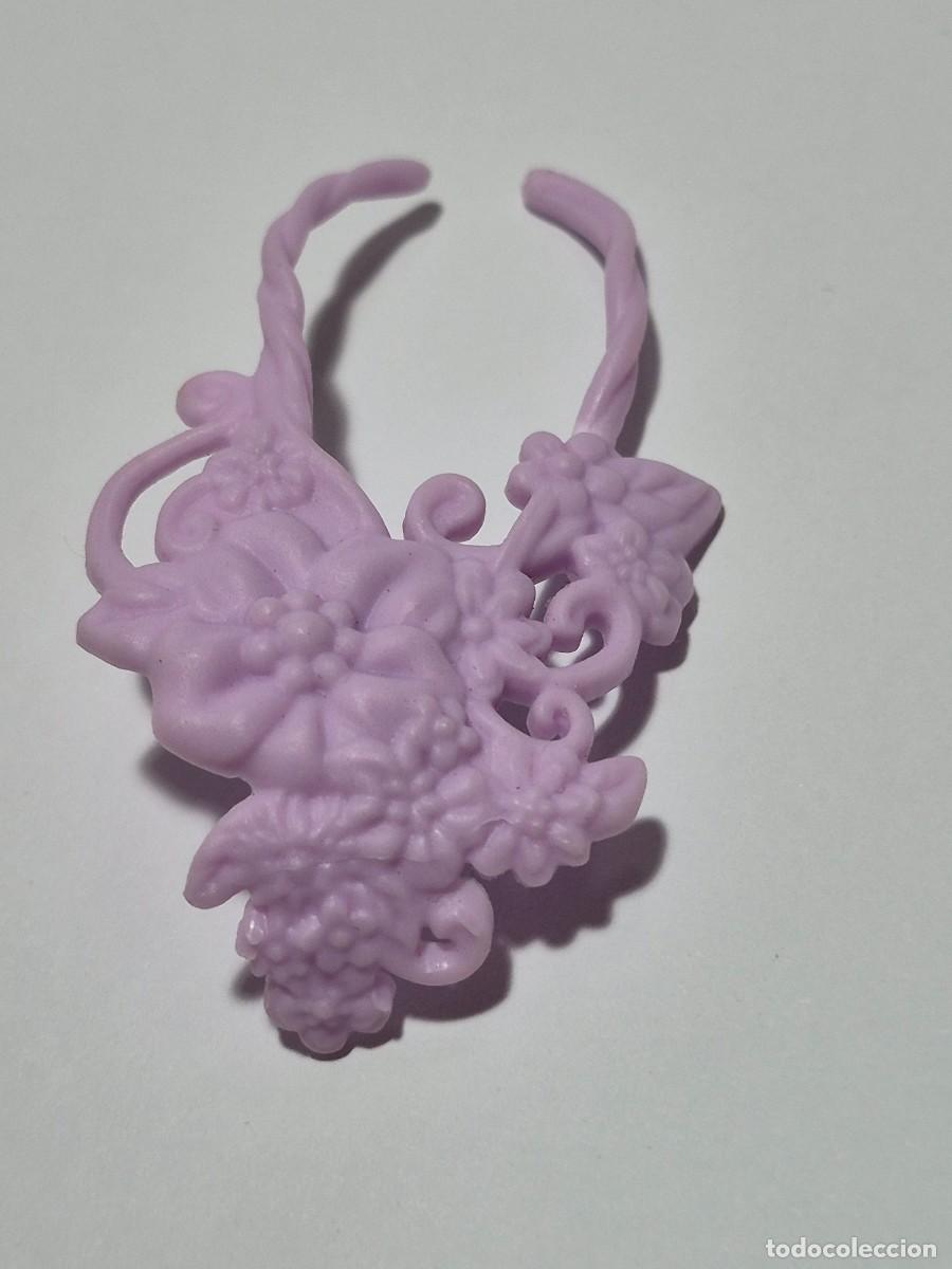 Barbie y Ken: Collar, colgante para barbie