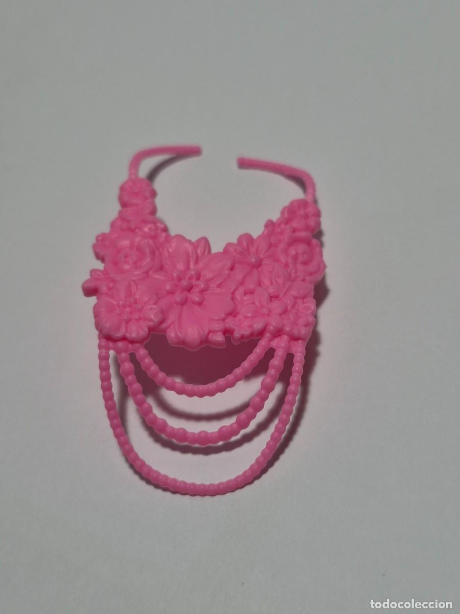 Barbie y Ken: Collar, colgante para barbie