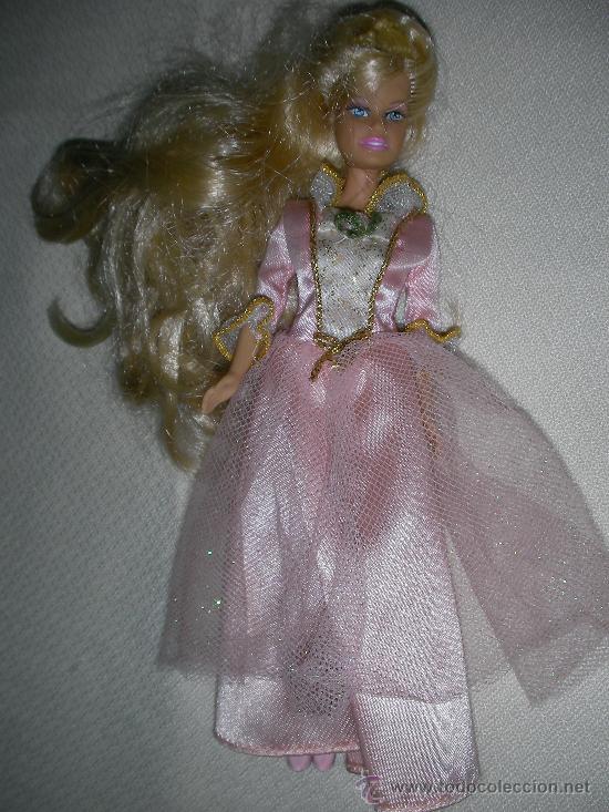 Barbie y Ken: MU&Ntilde;ECA BARBIE PRINCESA - Foto 1