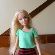 Barbie y Ken: BONITA MUÑECA BARBIE MATTEL 2005. Lote 37167791
