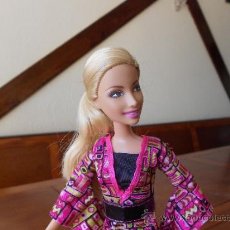Barbie y Ken: BONITA MUÑECA BARBIE MATTEL 2007. Lote 38058975