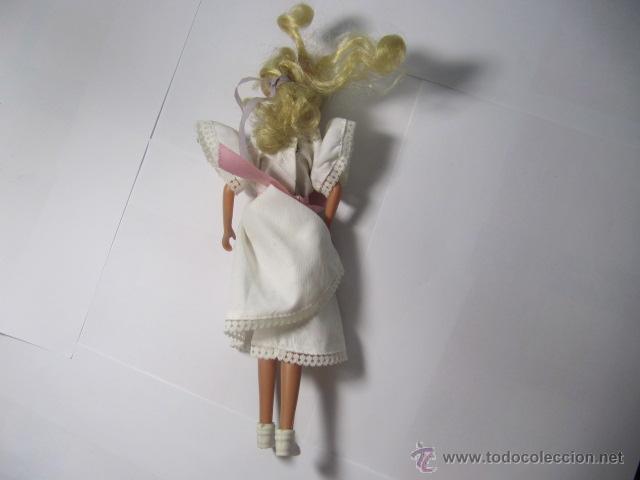 Barbie y Ken: Barbie de epoca. plastico duro - Foto 3