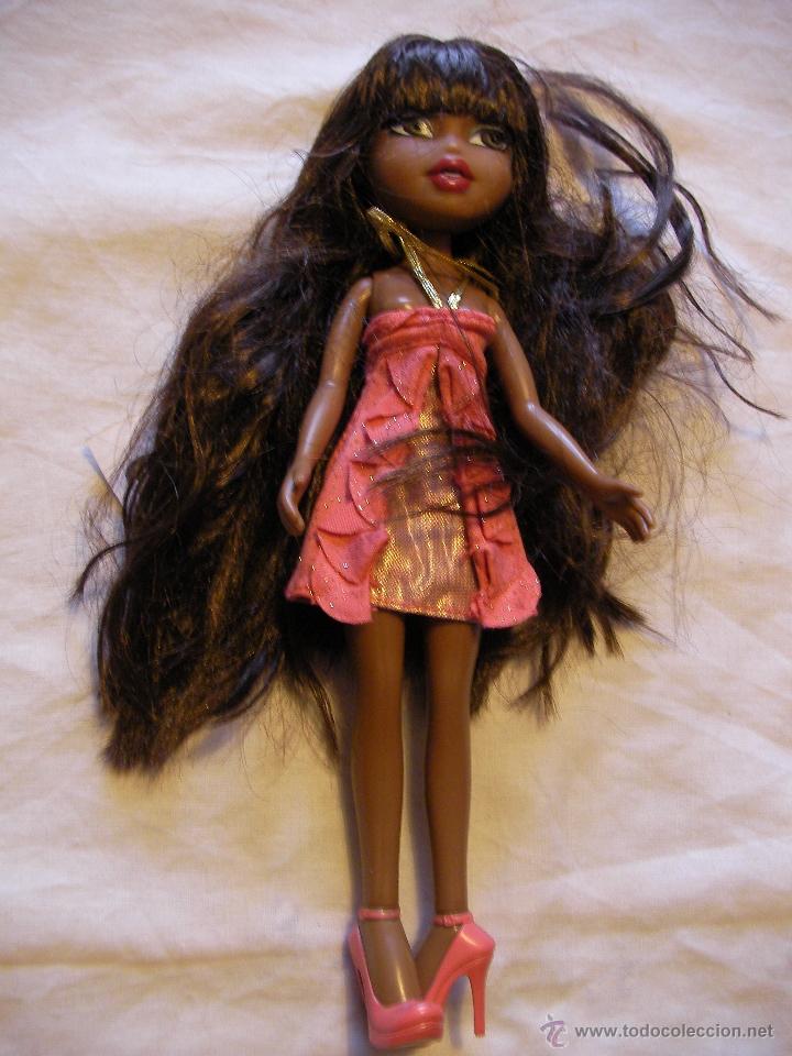 Barbie y Ken: --- MU&Ntilde;ECA CON ROPITA --- - Foto 1