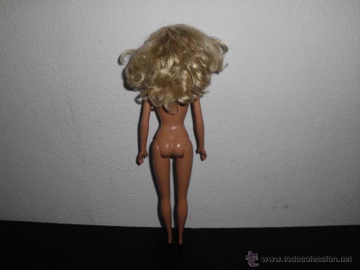 Barbie y Ken: preciosa mu&ntilde;eca barbie con collar - Foto 5