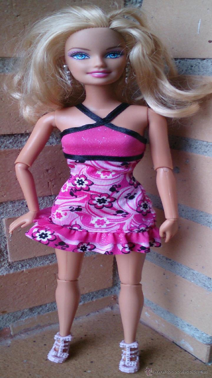 cuánto cuesta una muñeca barbie