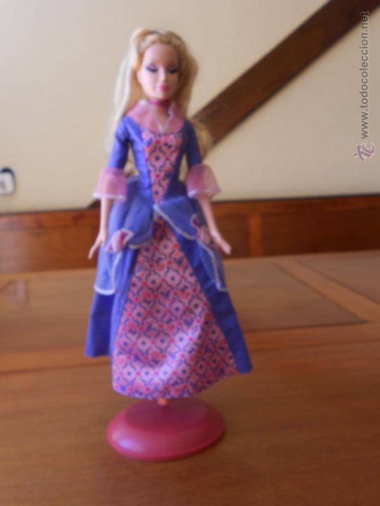 Barbie y Ken: MU&Ntilde;ECA BARBIE MATTEL 2006 CON PESTA&Ntilde;AS - Foto 4