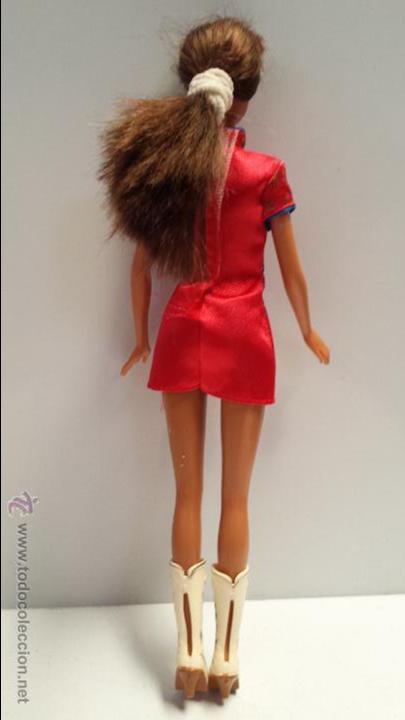 Barbie y Ken: MU&Ntilde;ECA BARBIE CON VESTIDO - - Foto 4