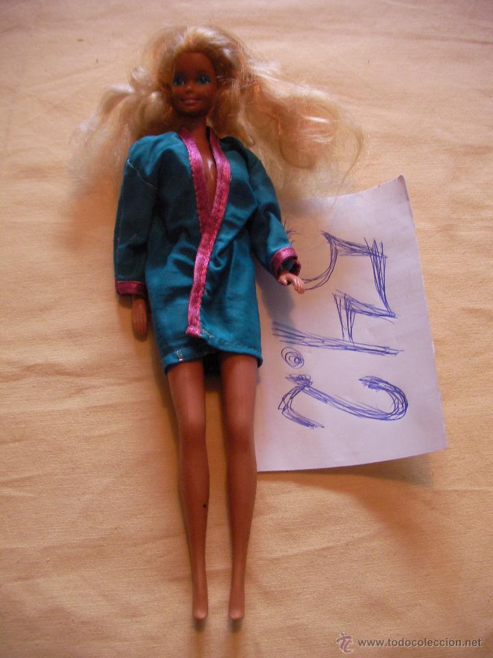 Barbie y Ken: ANTIGUA MU&Ntilde;ECA BARBIE - Foto 1