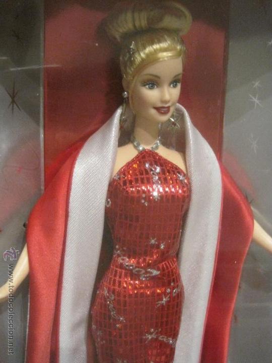 barbie con vestido rojo