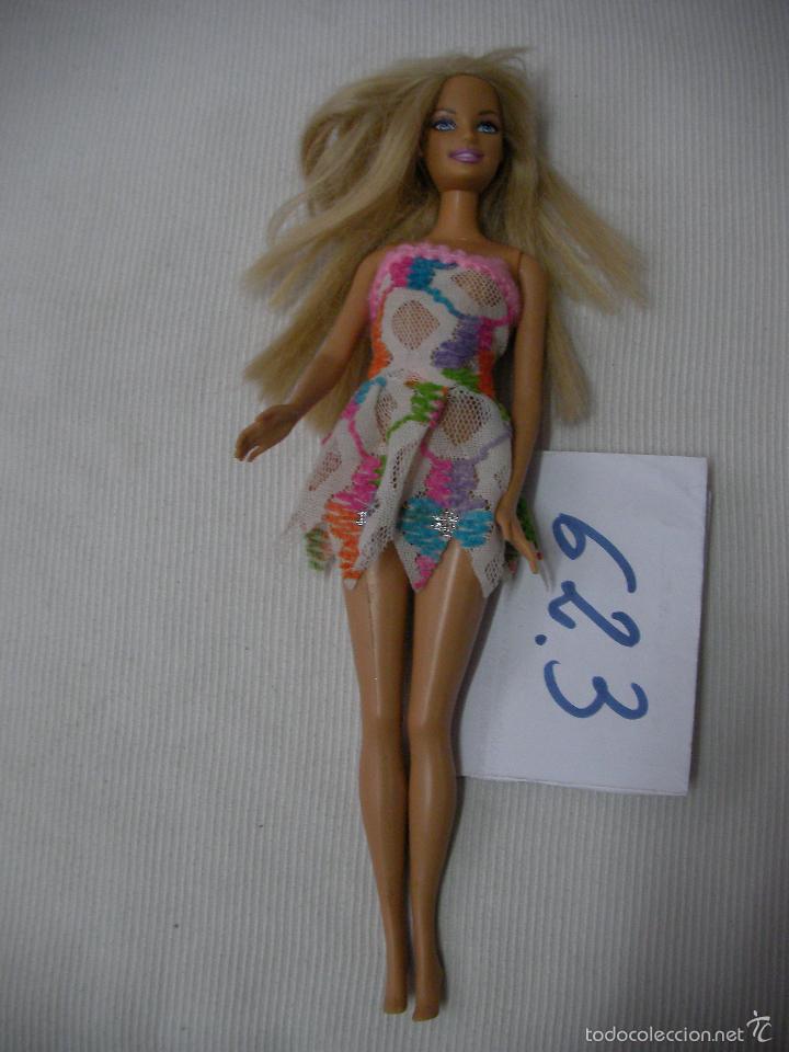 Barbie y Ken: --- BARBIE CON ROPA --- - Foto 1