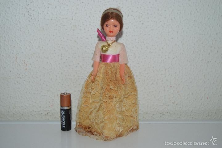 Barbie y Ken: preciosa y antigua mu&ntilde;eca de comunion - Foto 3