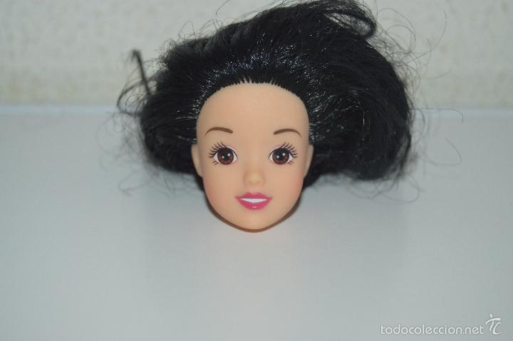 Barbie y Ken: cabeza de mu&ntilde;eca barbie blancanieves disney - Foto 1