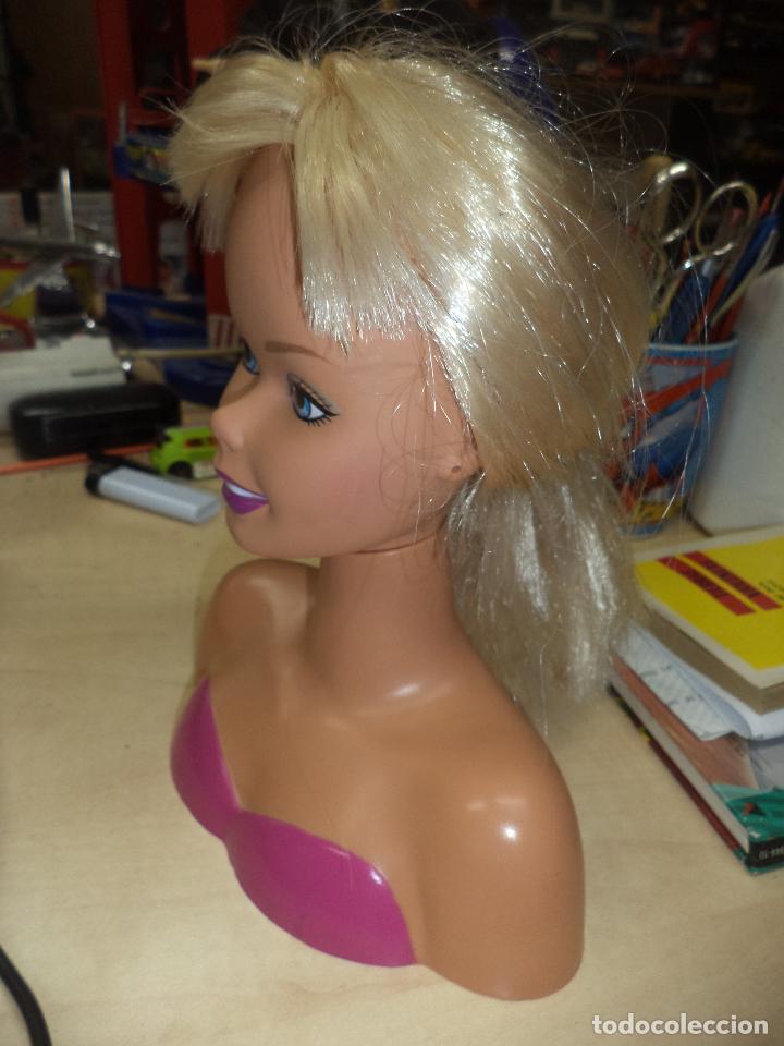 Barbie y Ken: Busto de mu&ntilde;eca Barbie original - Mattel 1996. - Foto 2