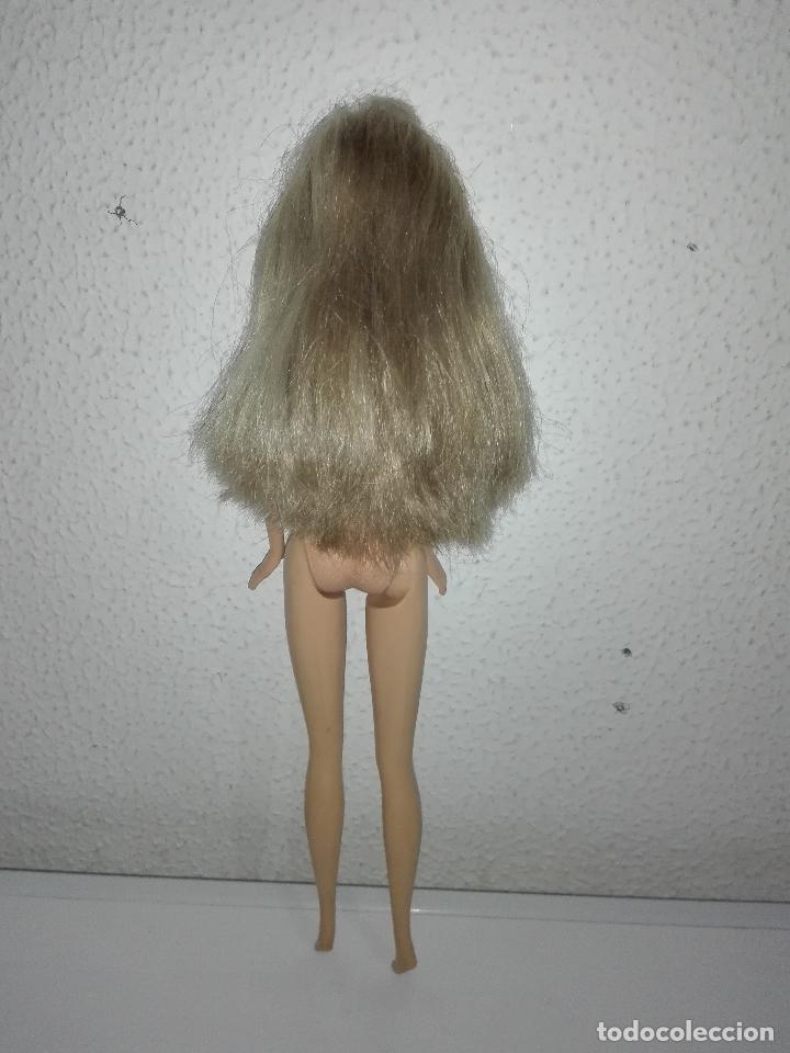 Barbie y Ken: Mu&ntilde;eca Barbie con flequillo cnr - Foto 6