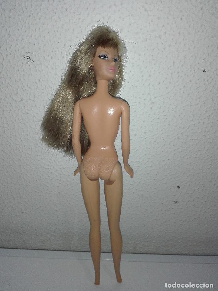 Barbie y Ken: Mu&ntilde;eca Barbie con flequillo cnr - Foto 7