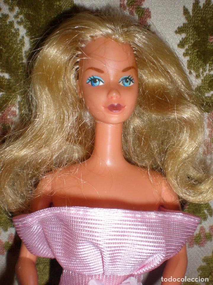 barbie ken kiss