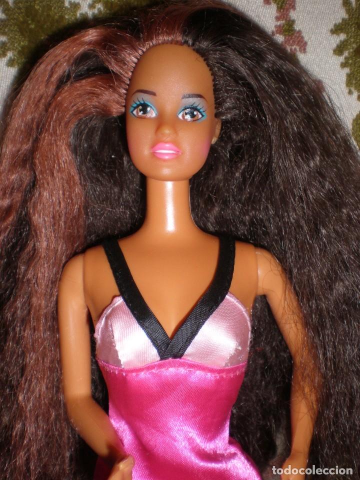 Barbie teresa con super melena ondulada y mecho - Sold through Direct ...
