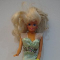 Barbie y Ken: (TC-109) MUÑECA BARBIE CUELLO MATTEL 1976 ESPALDA MATTEL INC 1966 CHINA. Lote 112463907