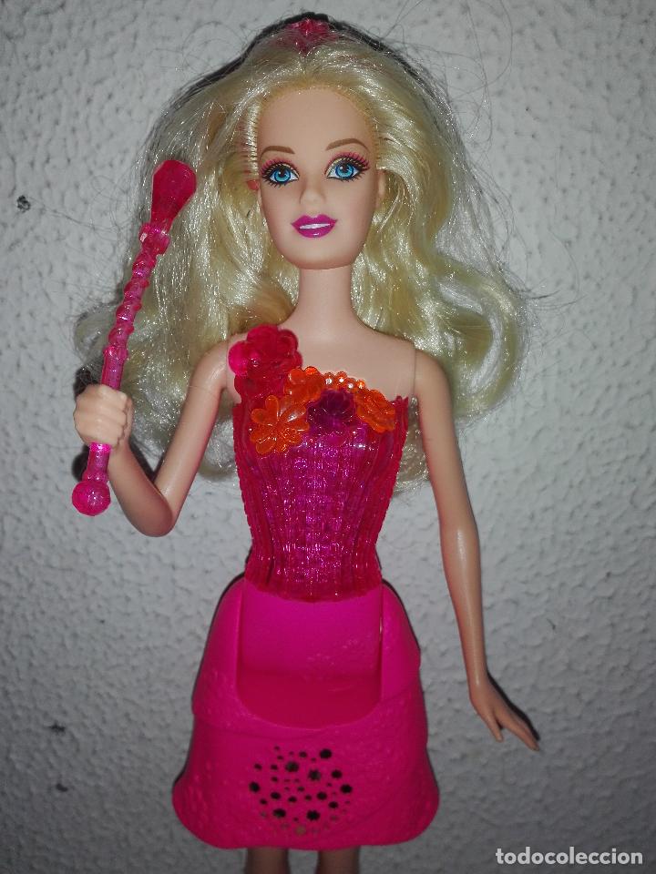 Barbie y Ken: Mu&ntilde;eca barbie con mecanismo cpr - Foto 1