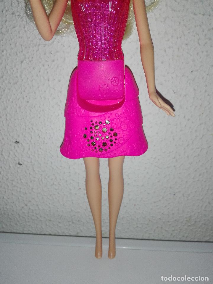 Barbie y Ken: Mu&ntilde;eca barbie con mecanismo cpr - Foto 5