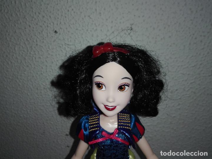 Barbie y Ken: Mu&ntilde;eca barbie princesa blancanieves cpr - Foto 2