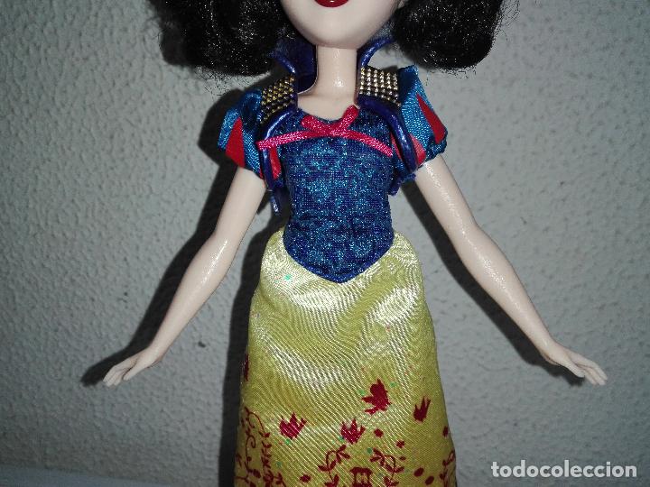 Barbie y Ken: Mu&ntilde;eca barbie princesa blancanieves cpr - Foto 3