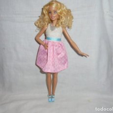 Barbie y Ken: MUÑECA BARBIE FASHIONISTA 2015. Lote 145419094