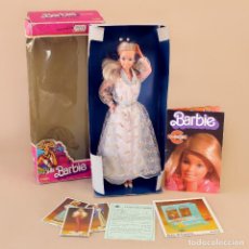 Barbie y Ken: BARBIE DE CONGOST EN CAJA CON CONJUNTO CASINO