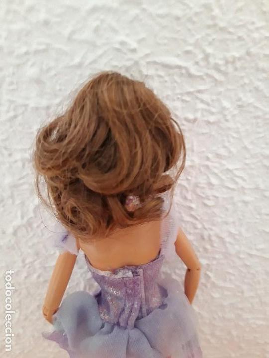 Barbie y Ken: Barbie Bailarina Casta&ntilde;a - Foto 3