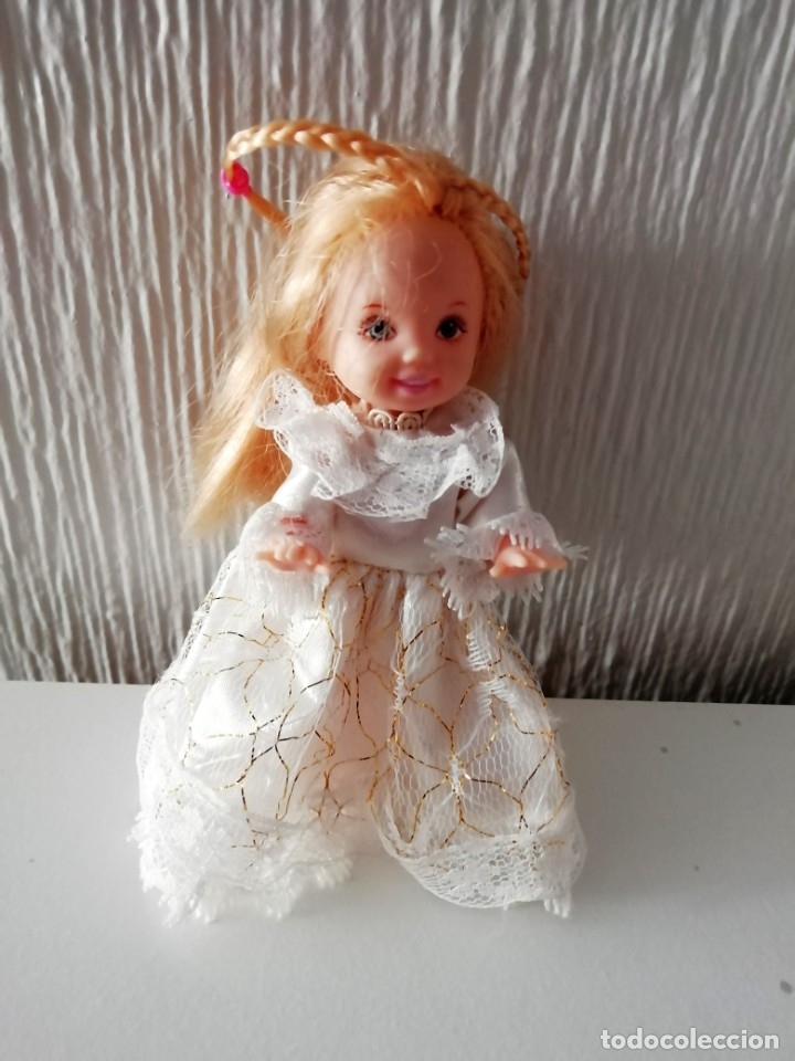 Barbie e Ken: pequeña barbie comunion (10cm) (año 1991)