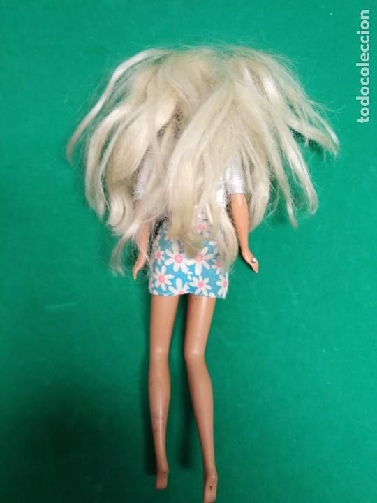 Barbie y Ken: Mu&ntilde;eca Barbie antigua - Foto 2