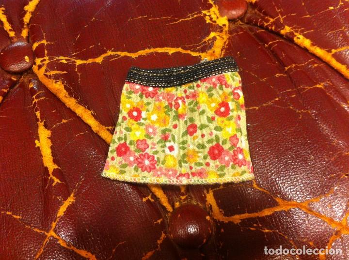 Barbie y Ken: FALDA DE MU&Ntilde;ECA SIN MARCA. - Foto 1