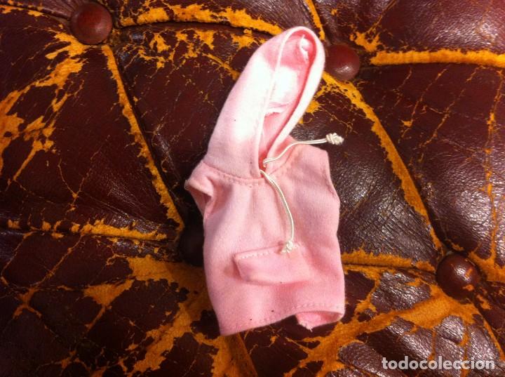 Barbie y Ken: CHANDAL CON CAPUCHA DE MU&Ntilde;ECA SIN MARCA. - Foto 2