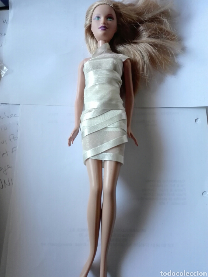 Barbie y Ken: MU&Ntilde;ECA BARBIE VERSION 1999. SIN VESTIDO - Foto 1