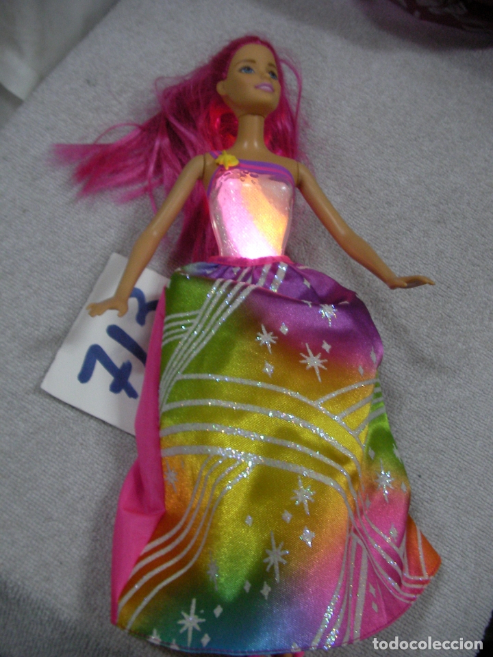 Barbie y Ken: ESPECTACULAR BARBIE ILUMINADA - Foto 1