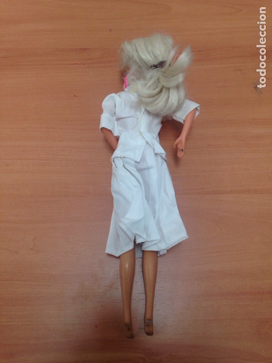 Barbie y Ken: ANTIGUA MU&Ntilde;ECA BARBIE - Foto 2