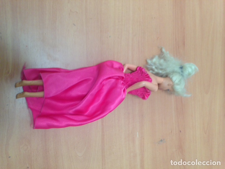 Barbie y Ken: ANTIGUA MU&Ntilde;ECA BARBIE - Foto 2