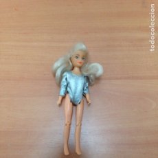 Barbie y Ken: ANTIGUA MUÑECA TIPO BARBIE PEQUEÑA. Lote 195144075