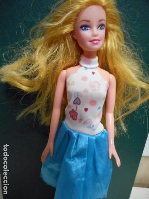 Barbie y Ken: Mu&ntilde;eca Barbie / Juguete - Foto 1